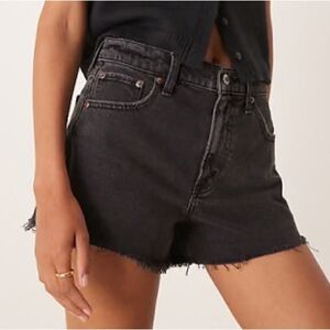 ☀️🕶️NWT Abercrombie & Fitch ‘90s High Rise Shorts!🕶️☀️